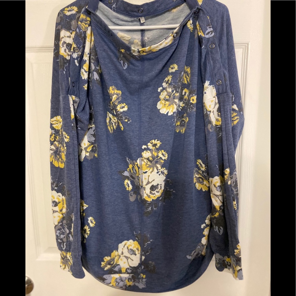 Snap sweater